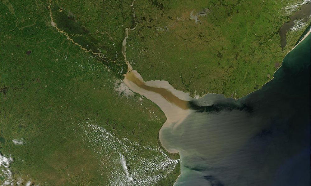 Río de la Plata, límite natural entre Argentina y Uruguay