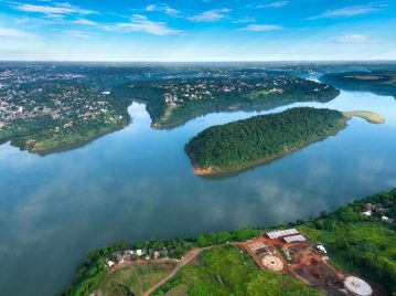 Segundo río más largo de Sudamérica - Río Paraná.