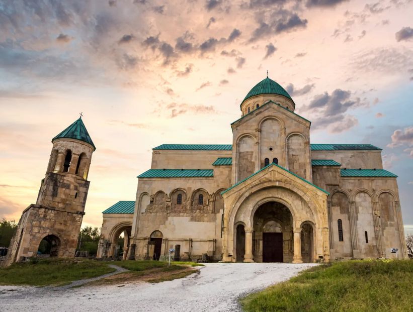 Catedral de Bagrati, que ya no es más Patrimonio de la Humanidad por la UNESCO.