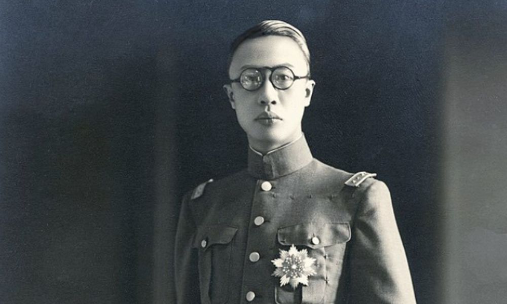 Pu Yi, emperador de China.