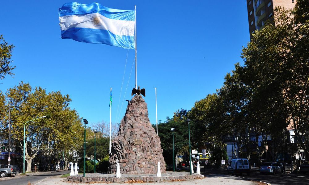 Monumento Nacional a la Bandera de Florencio Varela.