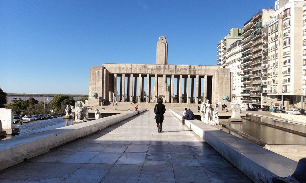 Pasaje Juramento del Monumento Histórico Nacional a la Bandera.