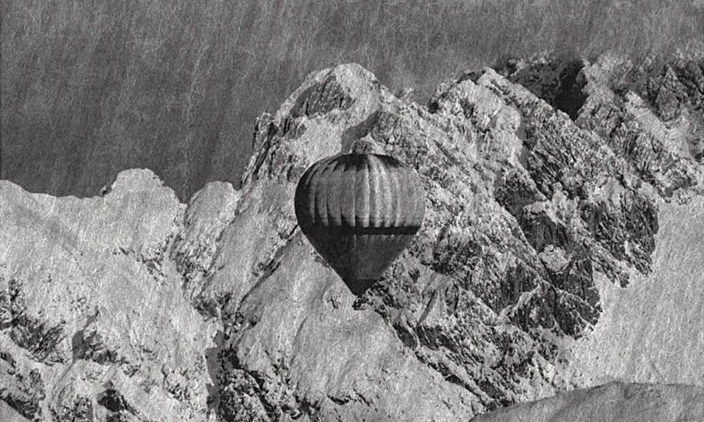 Primer vuelo en globo aerostático sobre la Cordillera de los Andes