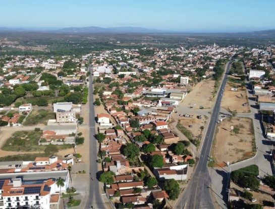 ¿Cuál es la ciudad más calurosa de Brasil y cuál fue su récord de temperatura máxima?