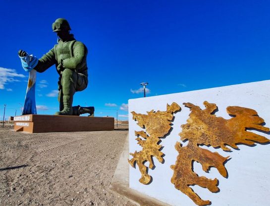Soldado de Malvinas: el increíble monumento de 17 metros de altura que se inauguró en Neuquén