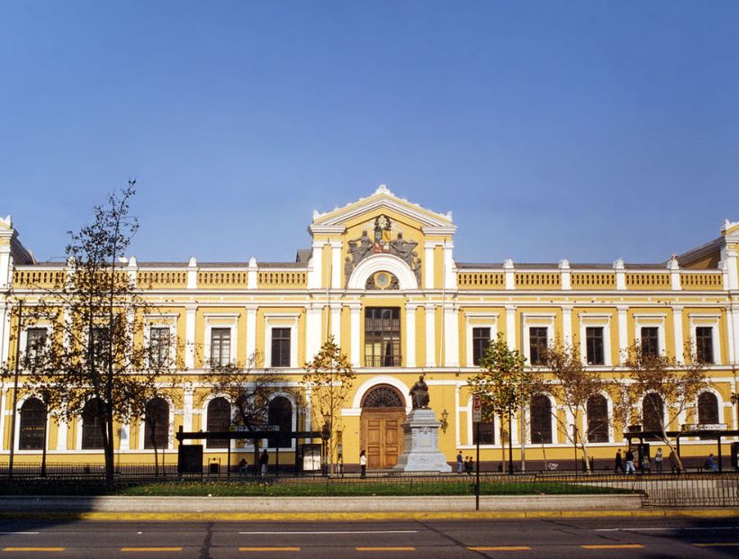 Universidad más antigua de Chile