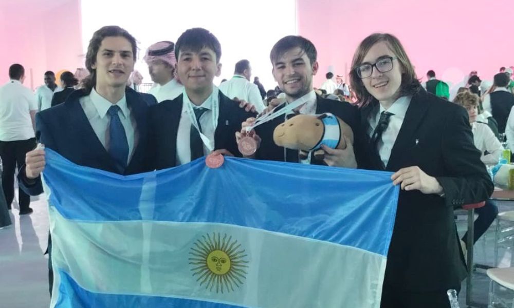 Equipo argentino que participó de la 56° Olimpiada Internacional de Química