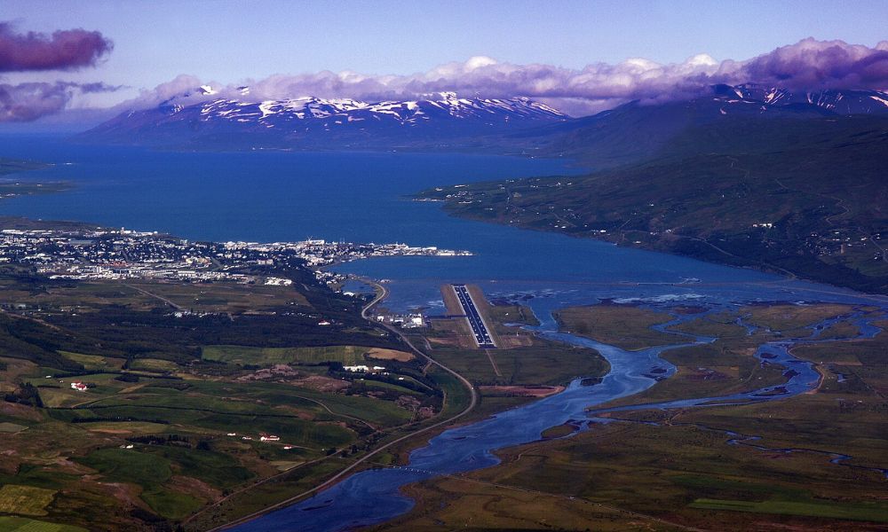 Vista aérea de la Hringvegur, la Ruta Nacional 1 de Islandia