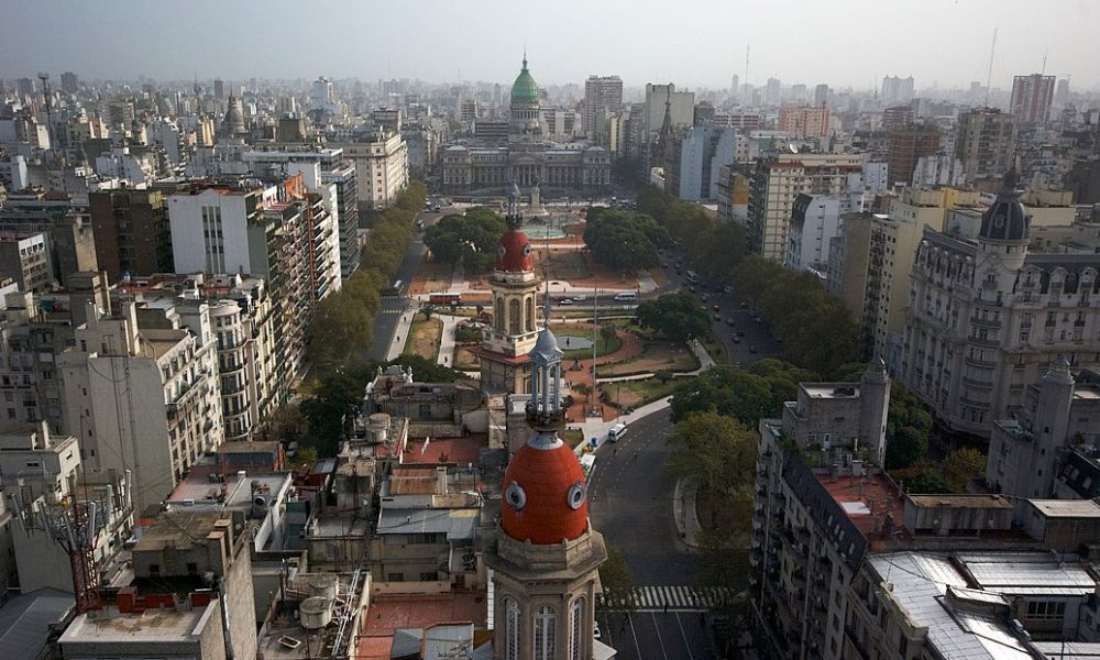 Vista aérea de uno de los barrios de la Comuna 3 de la Ciudad de Buenos Aires. 