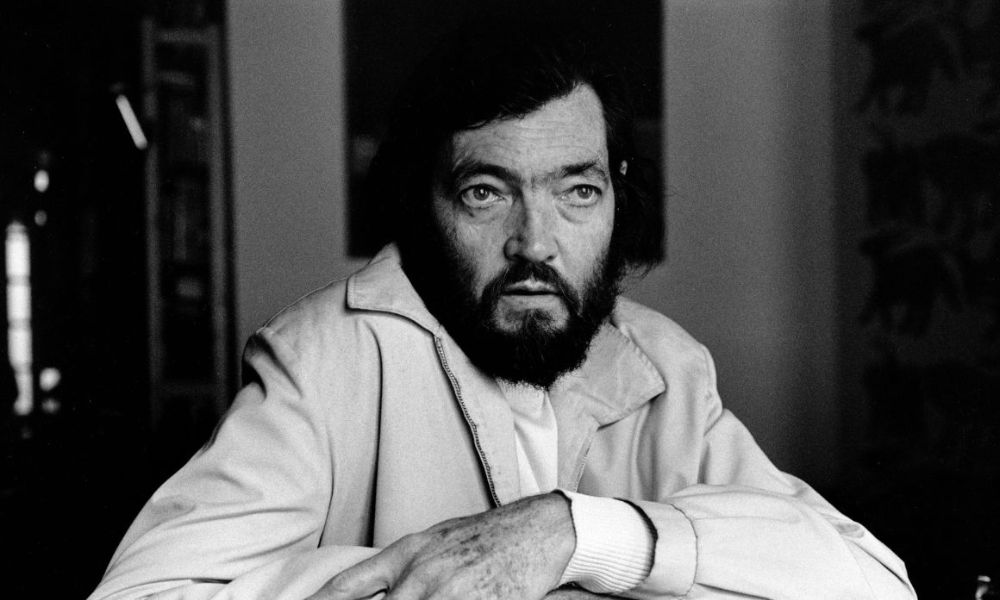 cortazar en blanco y negro retrato