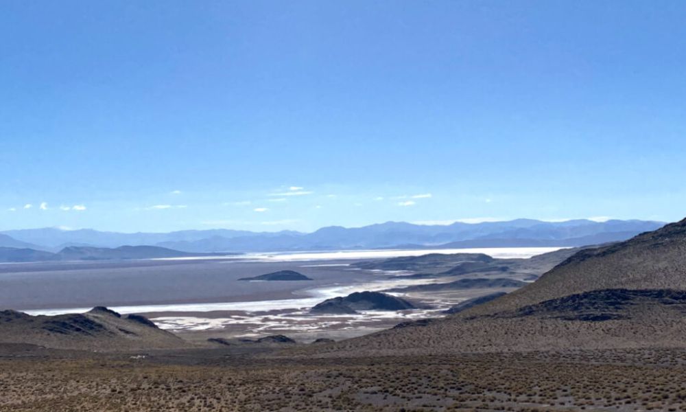 Paisajes que rodean al Salar del Hombre Muerto. 