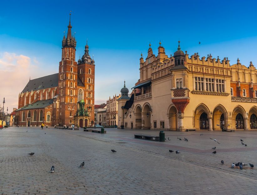 Plaza medieval más grande de Europa - Plaza del Mercado de Cracovia, en Polonia