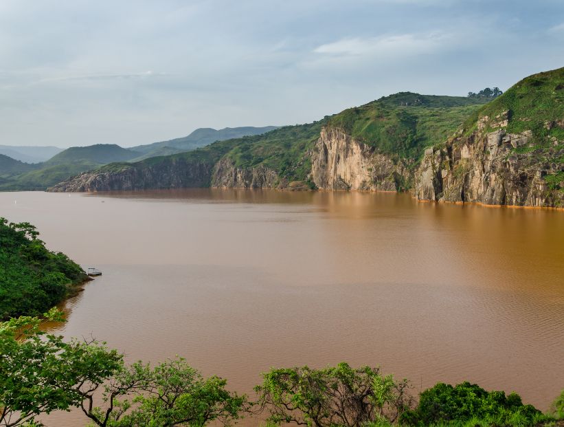 lago nyos de camerún explosión erupción volcánica limnica tragedia lago marrón de africa