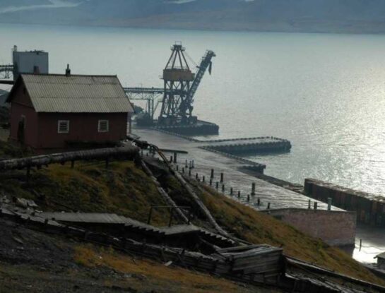 ¿Sabías que Rusia tiene una ciudad completamente rodeada por Noruega?
