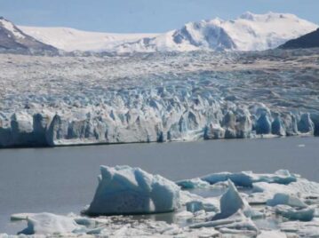 Campo de hielo no polar entre Chile y Argentina