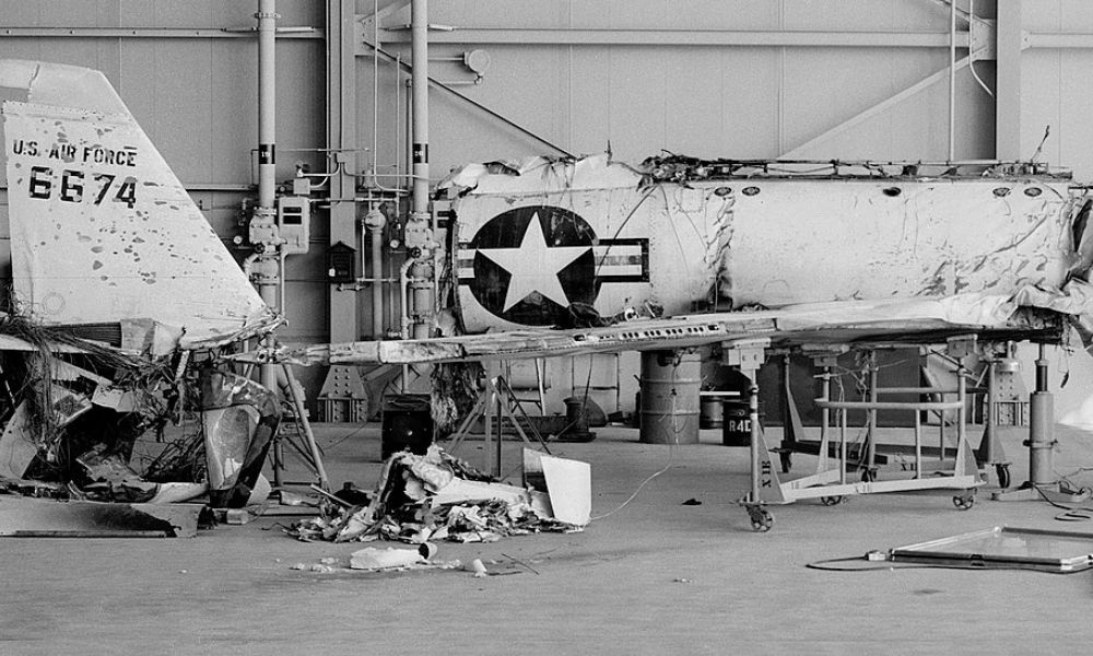 El Bell X-2 destruido. 