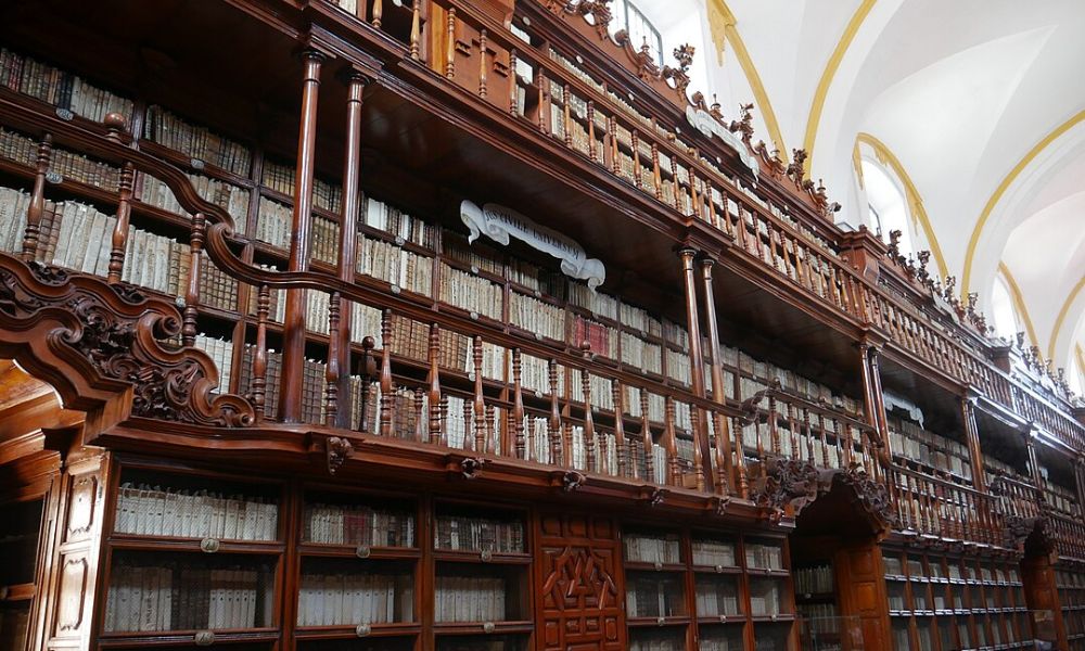 Libros de la biblioteca pública más antigua de América.