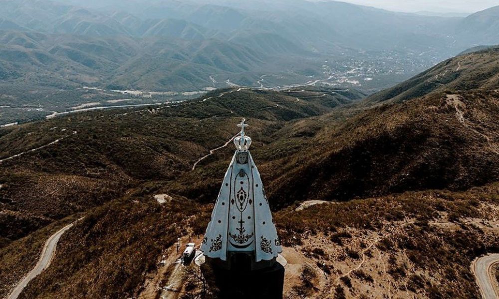 Paisaje que rodea a la imagen de la Virgen más alta del mundo. 