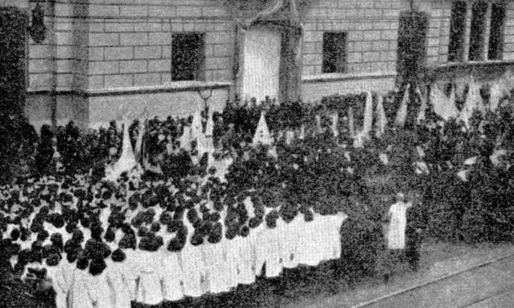 Inauguración de la Puerta Historiada.