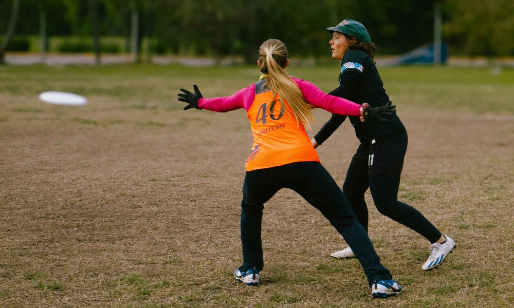 Ultimate, el deporte autoarbitrado que se juega con un frisbee