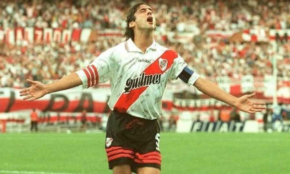 7 de septiembre de 1994: ENZO FRANCESCOLI regresa a Rver