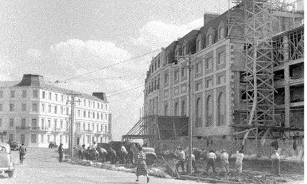 Casino Central de Mar del Plata en plena construcción. 