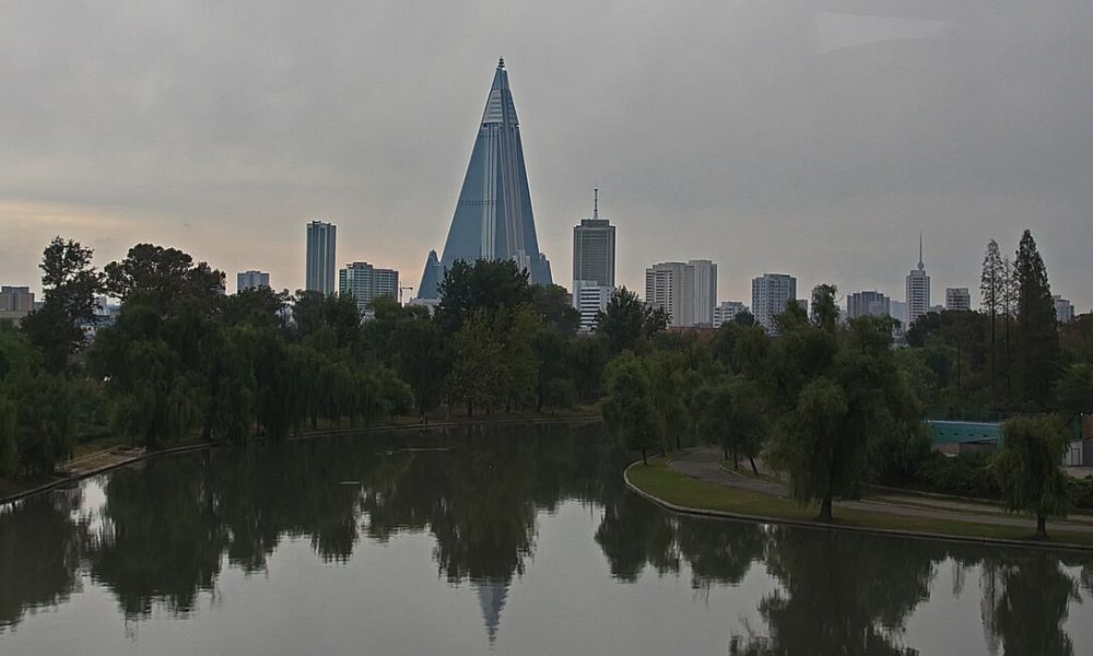 El Hotel Ryugyong en la capital de Corea del Norte. 