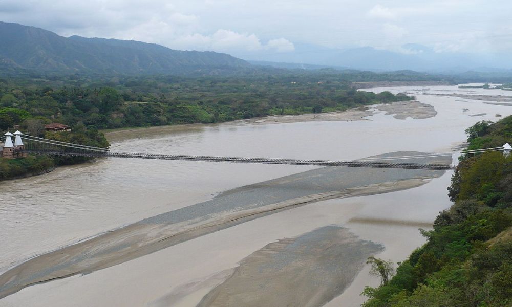 Vista panorámica del Puente de Occidente. 