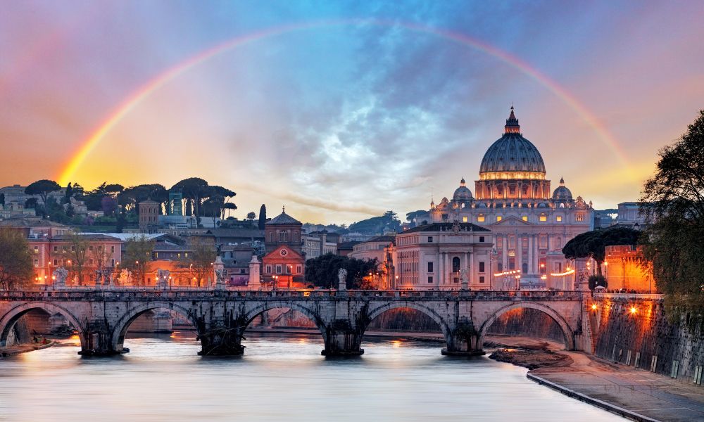 Ciudad del Vaticano, uno de los tres países enclavados del mundo