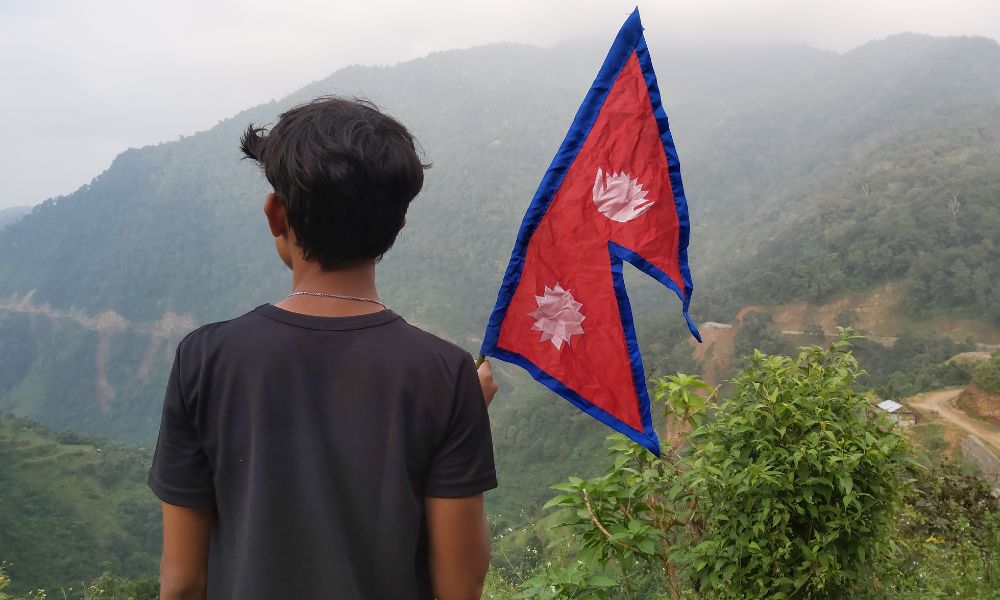 Bandera de Nepal, identificada como la bandera más linda del mundo. 