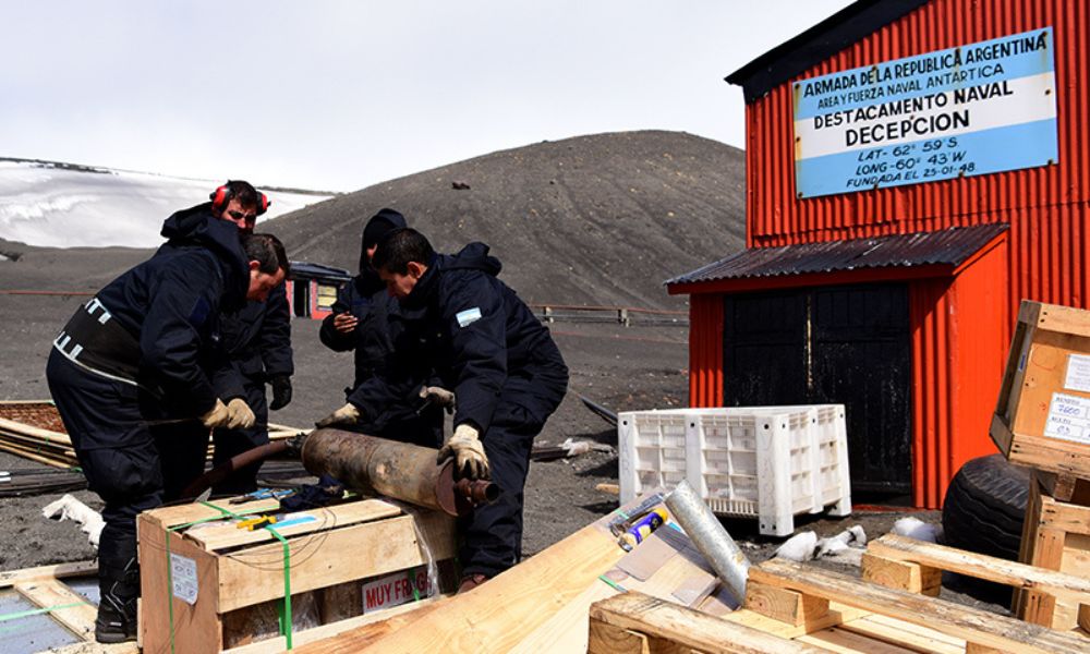 Destacamento Naval de Argentina en la Isla Decepción