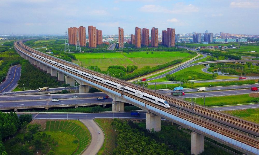 El Gran Puente de Danyang–Kunshan entre ciudades.