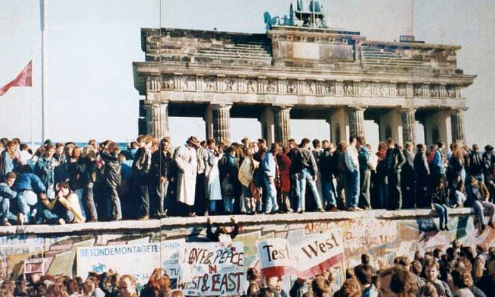 9 de noviembre - Cae el Muro de Berlín