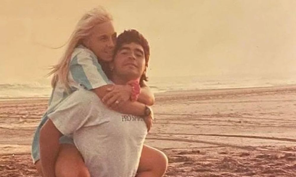 Diego Maradona y Claudia Villafañe en Balneario Marisol