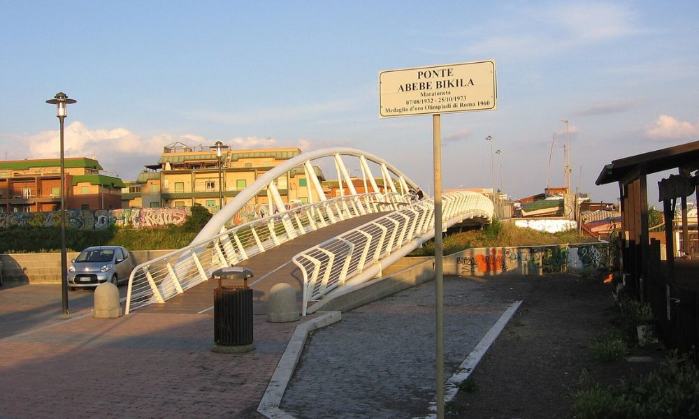 Puente en homenaje de Abebe Bikila.