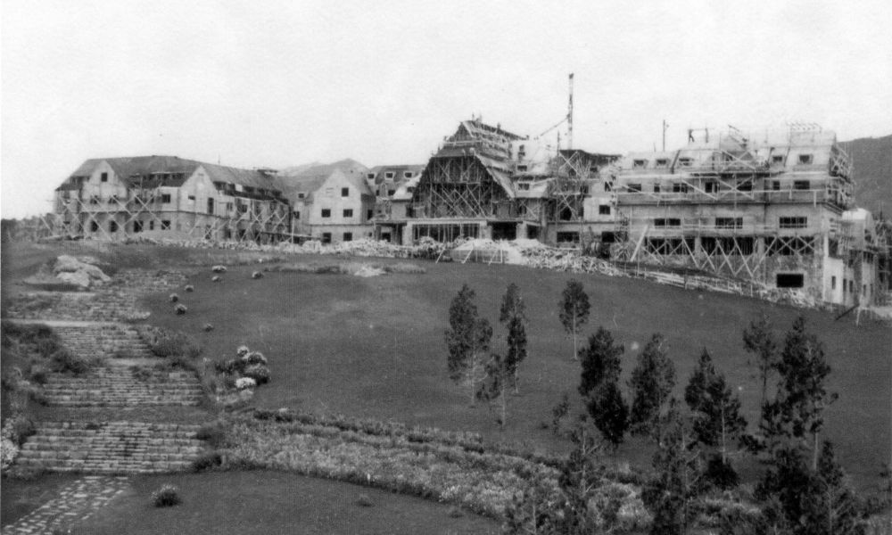 Hotel Llao Llao en construcción. 