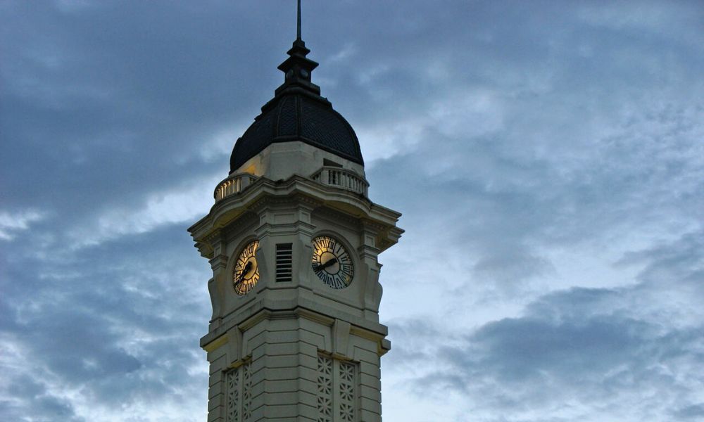 Torre de la terminal de ómnibus de Rosario. 