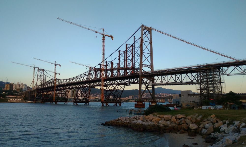 Restauración del puente colgante más largo de Brasil. 