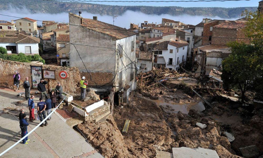 Destrucción en un pueblo de España tras el paso de DANA.