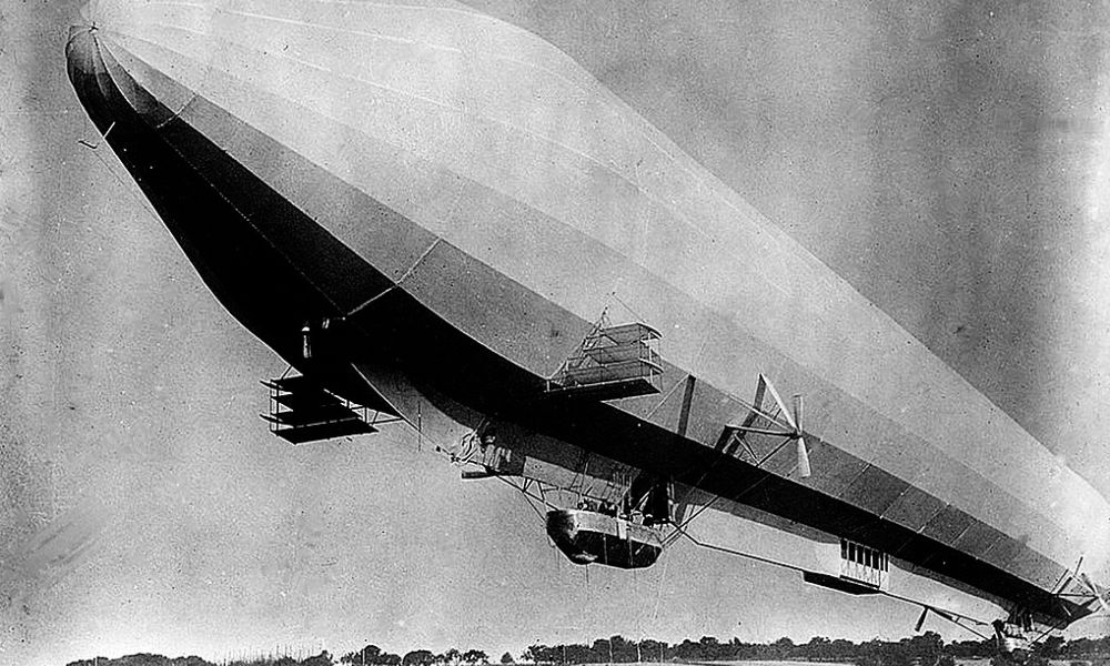 Un dirigible que perteneció a la primera aerolínea del mundo.  