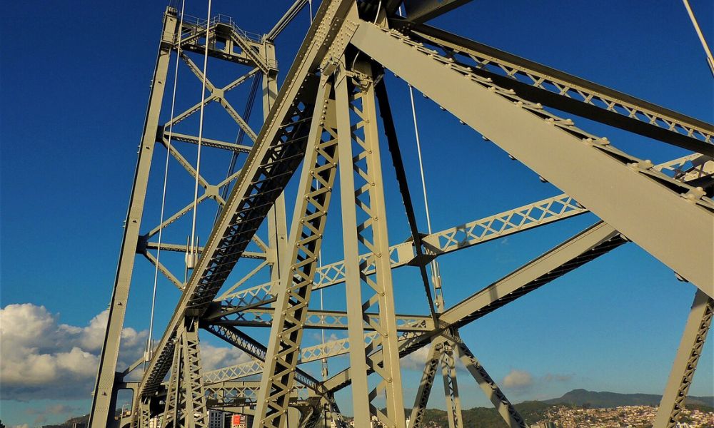 Estructura del puente colgante más largo de Brasil. 