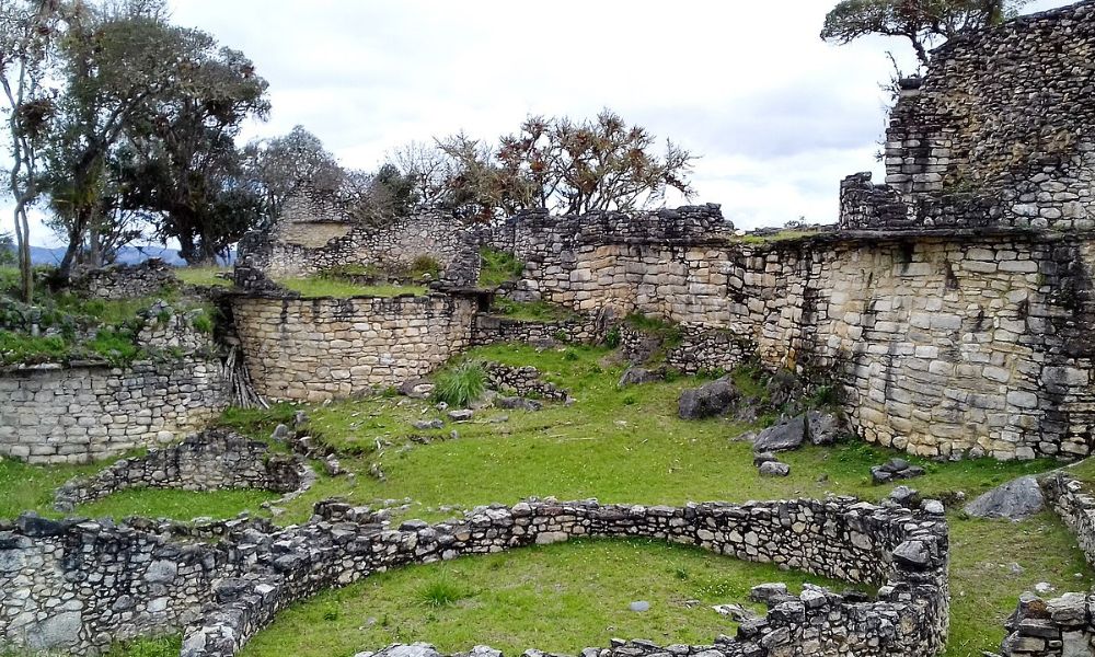 Edificios de Kuélap.