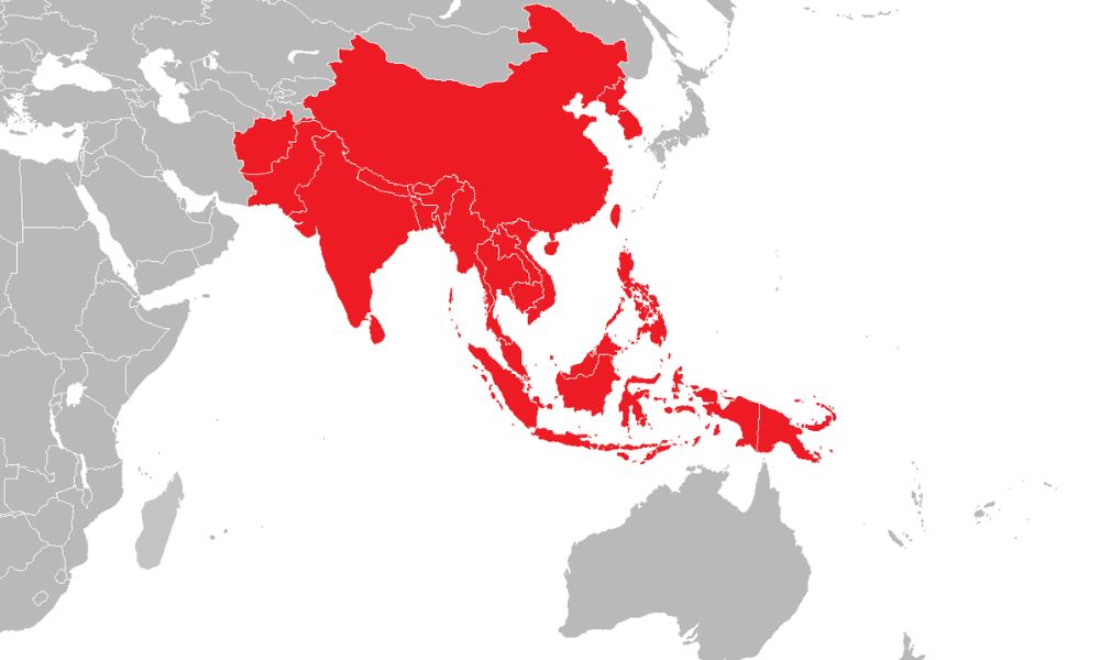 En rojo, el sector de Asia y de Oceanía donde habita la mariposa atlas.