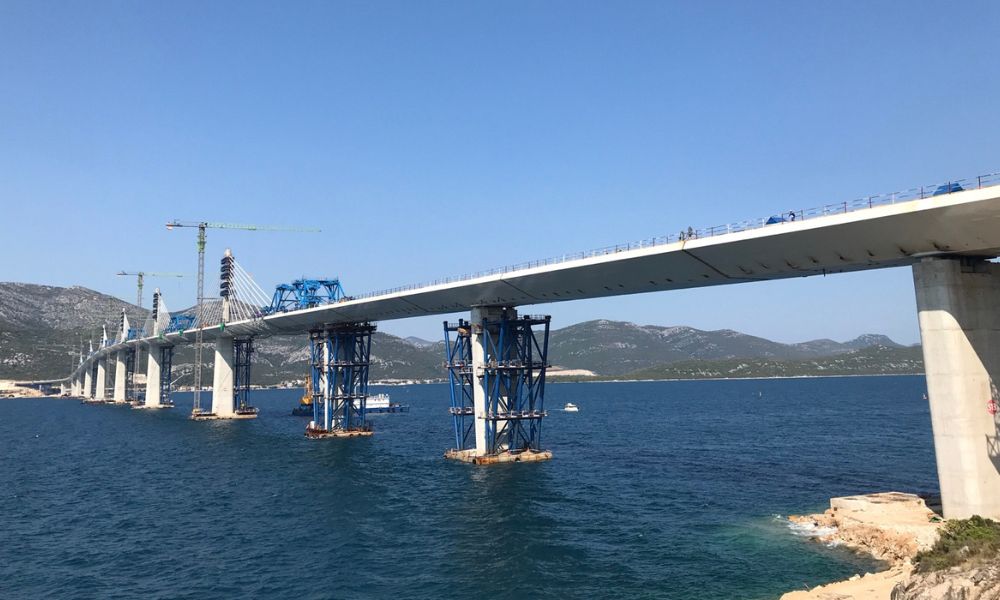 Puente de Pelješac en construcción.