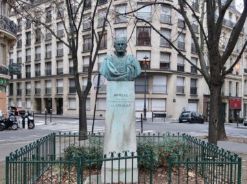 Escultura de Artigas en París