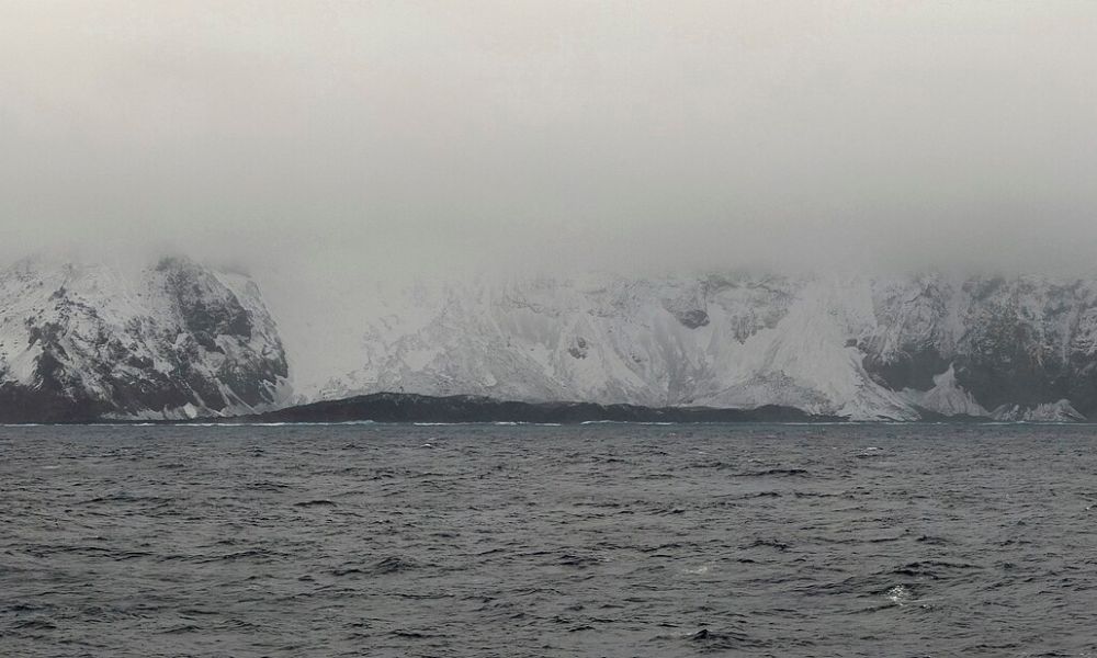 Paisajes de la isla deshabitada más remota del mundo.