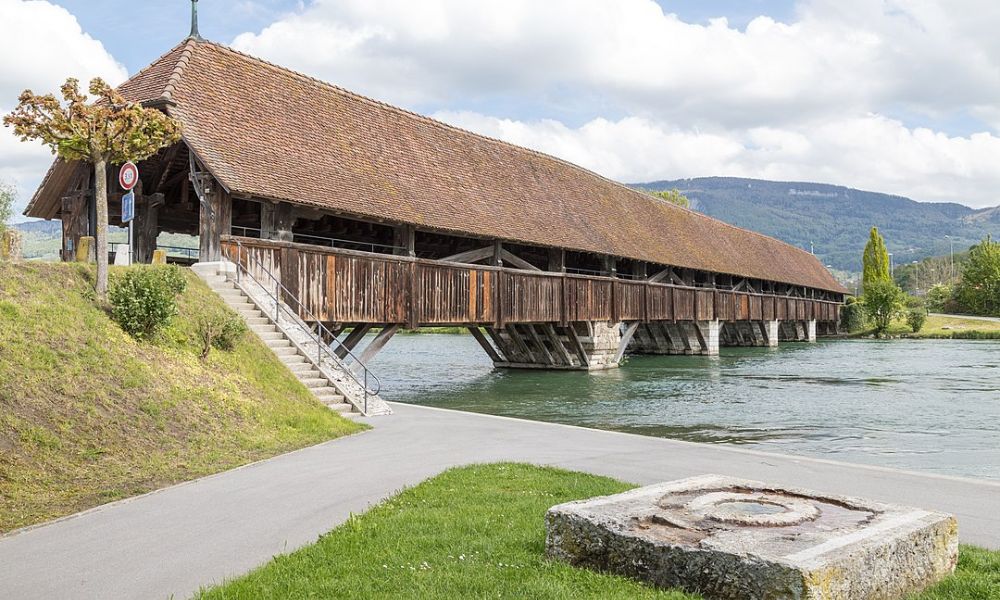 Río Aare, el que utilizan los suizos para volver a casa nadando.