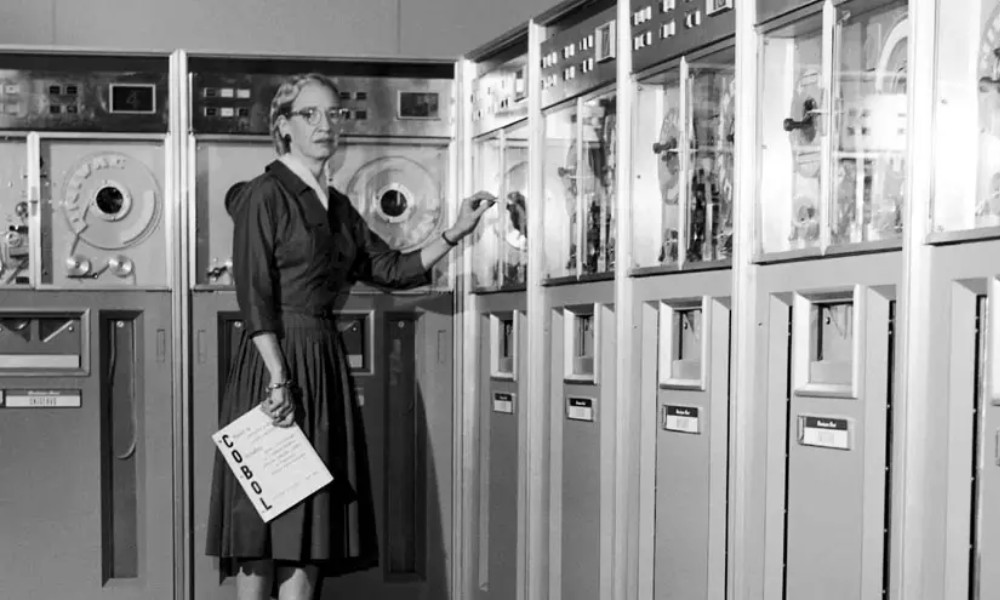 Grace Murray Hopper, científica pionera en la computación