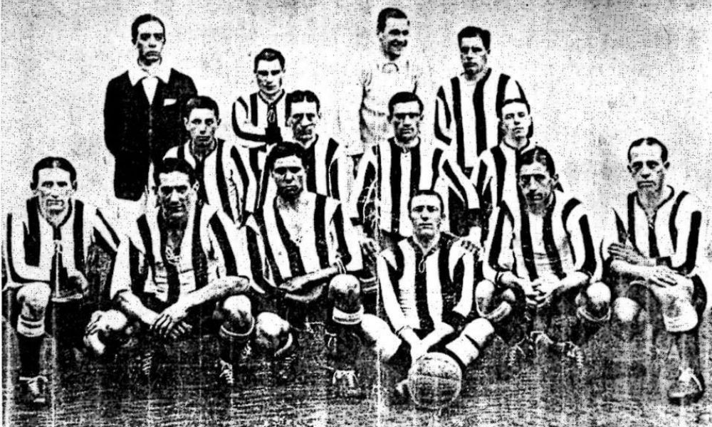 Uno de los equipos de La Academia que levantó la copa de Primera División entre 1913 y 1919.