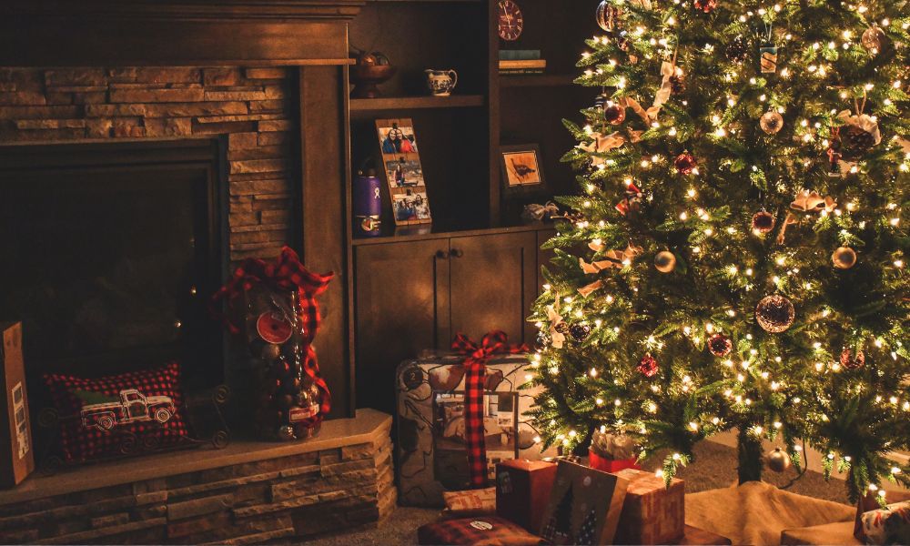 Árbol con luces de Navidad